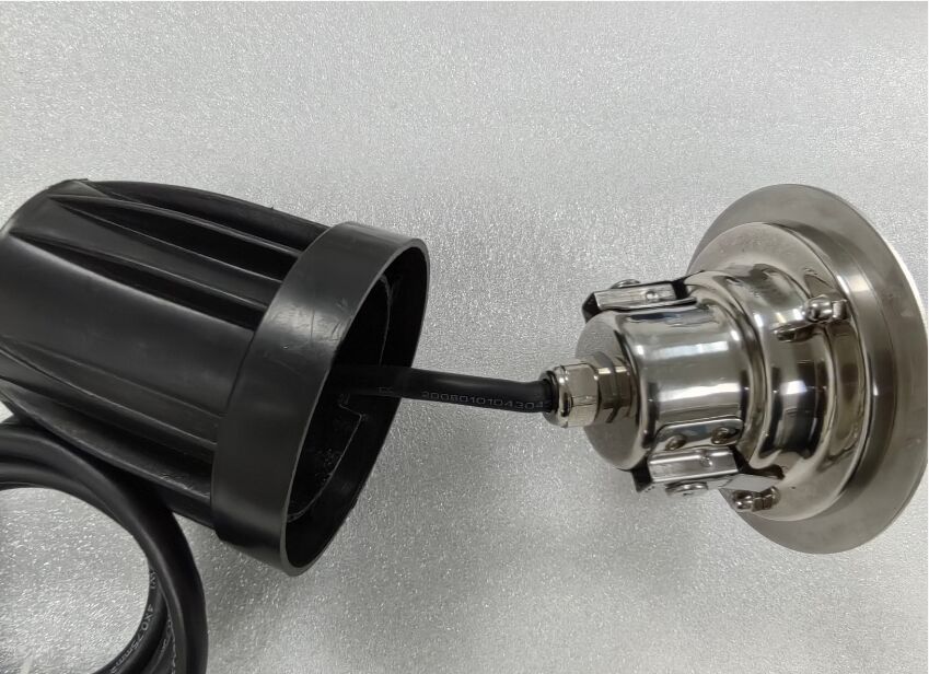 RGB LED 수영장 조명 DC12V 입력 전압 100lmw 빛 효율성 밝은 방수 수중 조명 솔루션