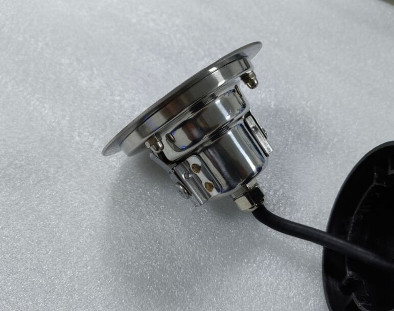 316L 스테인리스 스틸 LED 수영장 조명 98mm 지름과 88mm 깊이 빔 각도 15 30 45 60도 제공 수중 조명 솔루션